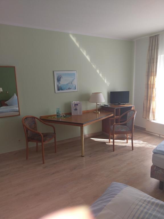 Hotel Elxleben Kültér fotó